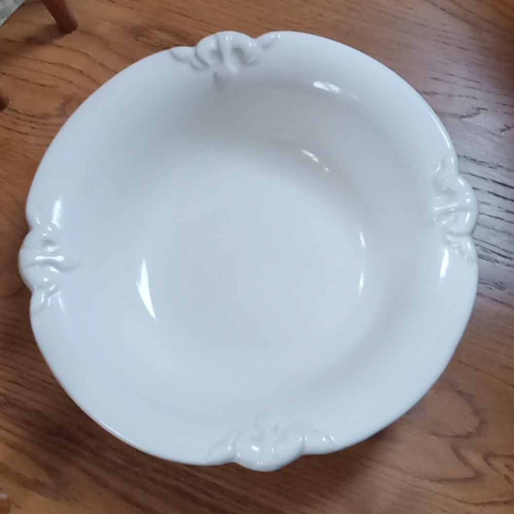 Haeger 3055 USA Elegant White Ceramic Bowl